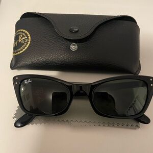 Ray-Ban Classic Black Sunglasses with Case
